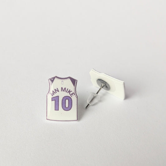 Basketball jersey earring with 'MN MIKE 10' text on a light gray background