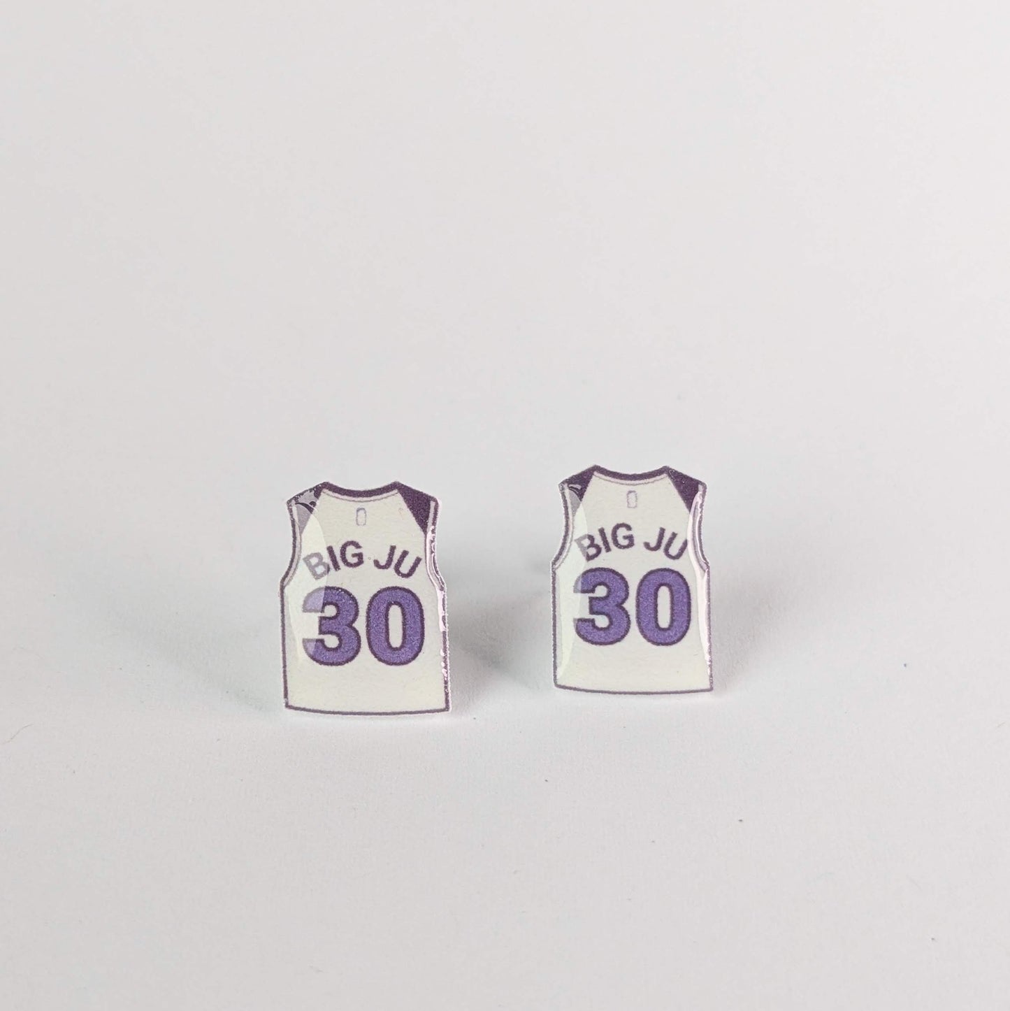 Basketball jersey earrings with 'BIG JU' and number '30' on a light gray background